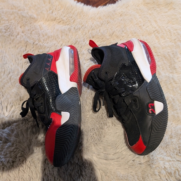 Youth Jordan Stay Loyal 2 Shoes - Picture 1 of 5